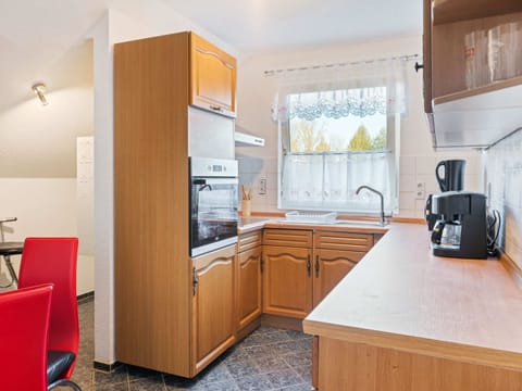 Comfort Apartment, 2 Bedrooms | Private kitchen | Fridge, microwave, oven, dishwasher