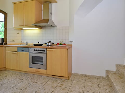 Deluxe Apartment, 3 Bedrooms | Private kitchen | Fridge, oven, dishwasher, coffee/tea maker