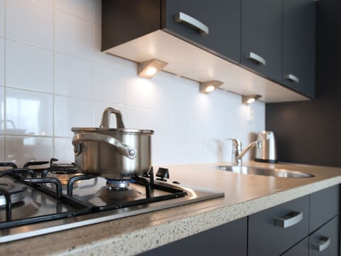 Comfort Apartment, 2 Bedrooms | Private kitchen | Fridge, oven, dishwasher, coffee/tea maker