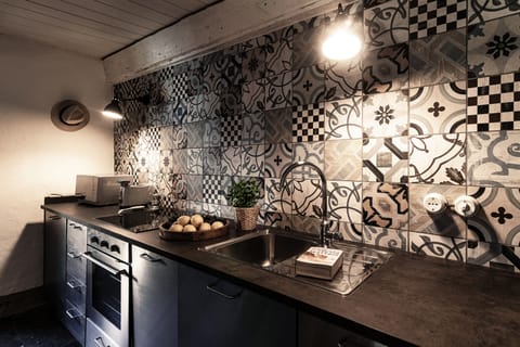 Condo, Balcony | 1 bedroom, premium bedding, iron/ironing board, cribs/infant beds