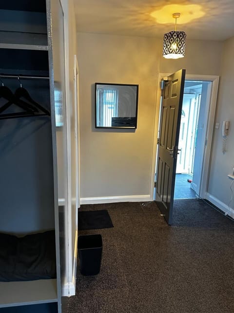 Classic Double Room, Park View | Laptop workspace, iron/ironing board, free WiFi