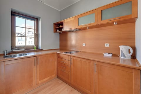 Apartment, 1 Double Bed, Beachside (for 2 people) | Private kitchen | Fridge, stovetop, electric kettle, cookware/dishes/utensils