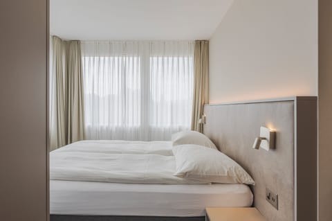 Luxury Double Room, City View | Hypo-allergenic bedding, desk, laptop workspace, free WiFi