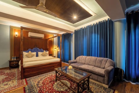 Maharaja Suite | Premium bedding, memory foam beds, minibar, in-room safe