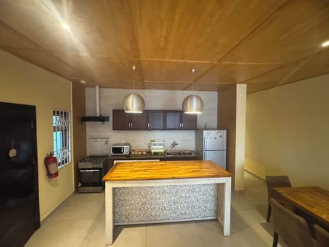 Comfort Apartment, Ocean View | Private kitchen