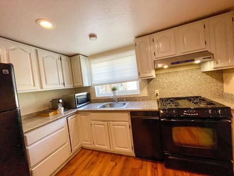 Cabin | Private kitchen