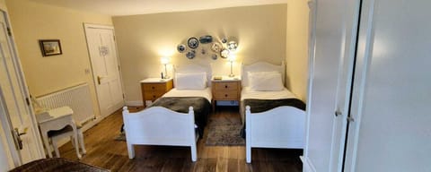 Double or Twin Room (Room 1) | Free WiFi, bed sheets