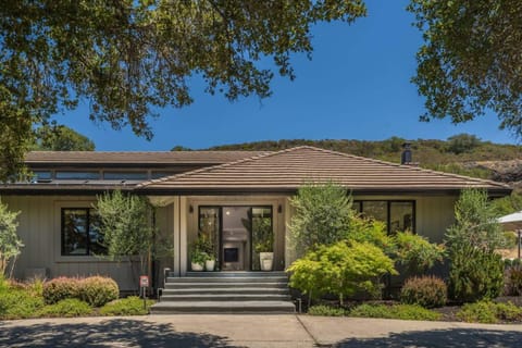 Villa | 8 bedrooms, Internet