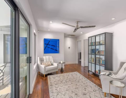 Villa | 8 bedrooms, Internet