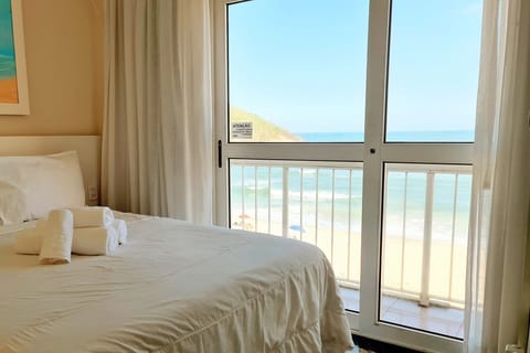 Standard Room, Balcony, Beach View | Hypo-allergenic bedding, minibar, in-room safe, individually decorated