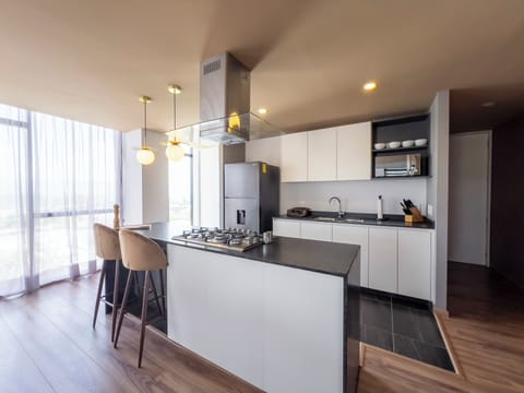 Luxury Apartment, Balcony, Mountain View | Private kitchen