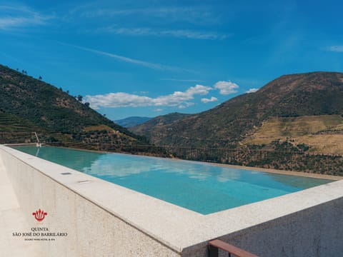 Seasonal outdoor pool, pool umbrellas, sun loungers