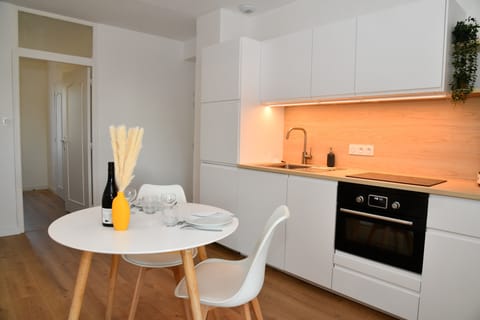 Apartment, Pool View | Private kitchen