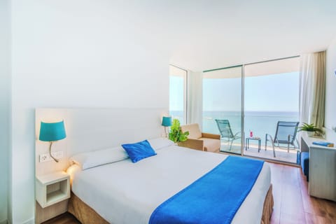 Sea View Double Room Grand Corner Terrace (2 Adults) | Down comforters, in-room safe, desk, laptop workspace