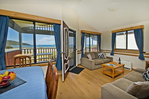 Comfort Villa, 2 Bedrooms, Ocean View, Oceanfront | Living room | 32-inch flat-screen TV with digital channels, TV