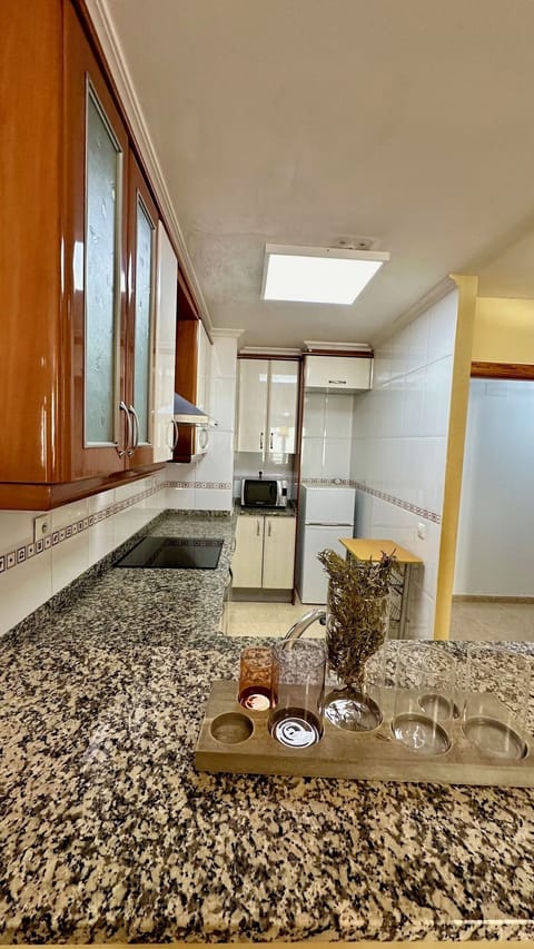 Apartment, 2 Bedrooms, Smoking, Patio | Private kitchen