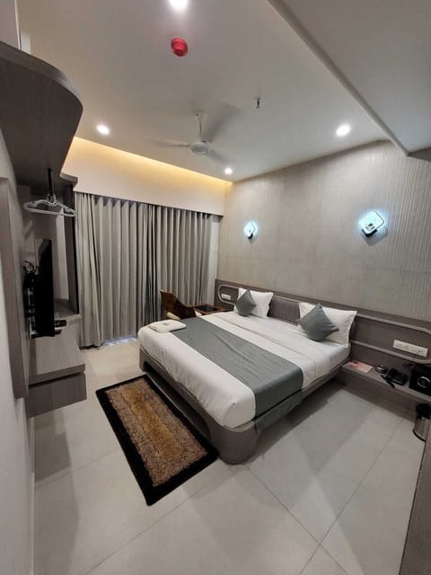 Deluxe Room, City View | Free WiFi