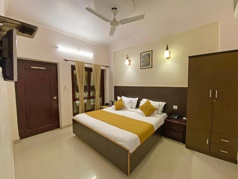 Deluxe Double Room | Free WiFi