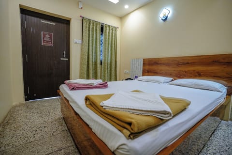 Deluxe Double Room | Desk, free WiFi