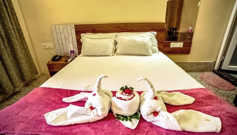 Deluxe Double Room | Desk, free WiFi