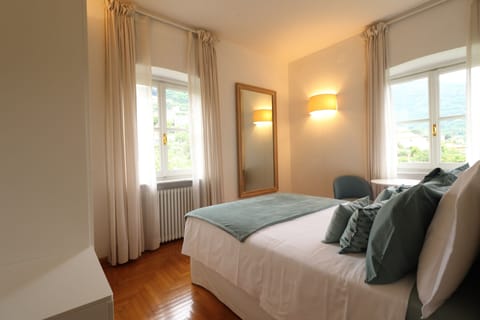 Superior Double Room, Garden View | Desk, free WiFi