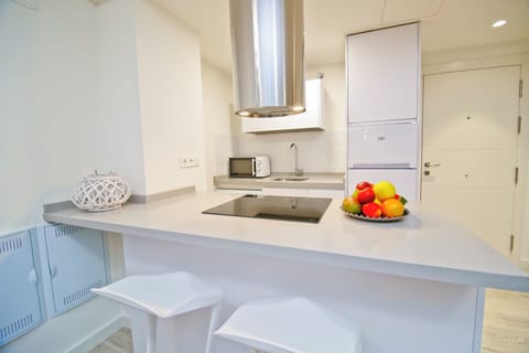 Classic Apartment | Private kitchen | Fridge, microwave, stovetop, coffee/tea maker