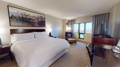 Premium bedding, pillowtop beds, in-room safe, desk