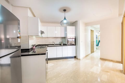 Premium Apartment | Private kitchen | Fridge, oven, stovetop, blender