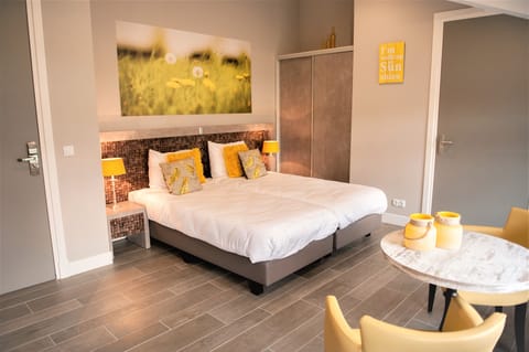 Deluxe Room | In-room safe, desk, blackout drapes, free WiFi