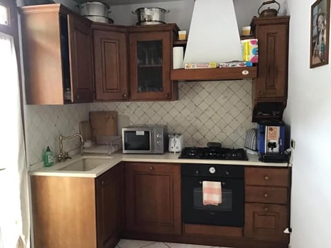 Apartment | Private kitchen | Fridge, oven, stovetop, dishwasher