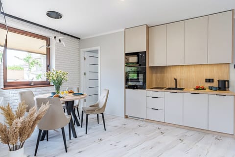 Apartment | 2 bedrooms, iron/ironing board, free WiFi