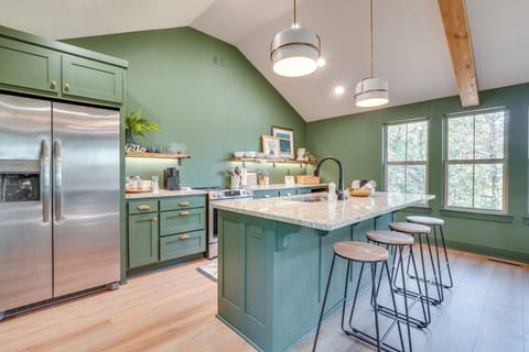 House (2 Bedrooms) | Interior