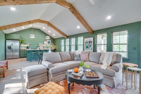 House (2 Bedrooms) | Interior