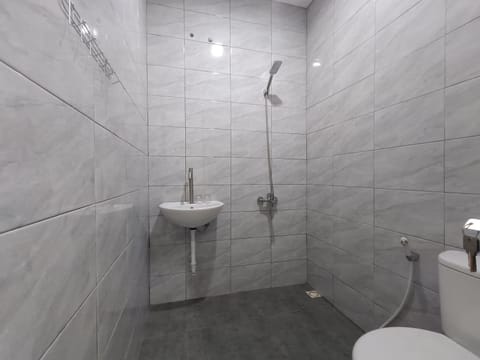 Deluxe Room | Bathroom