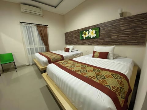 Standard Twin Room | Desk, free WiFi