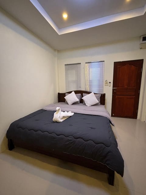 Standard Double or Twin Room, City View | Laptop workspace, free WiFi