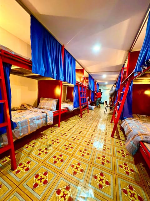 Basic Shared Dormitory | Free WiFi