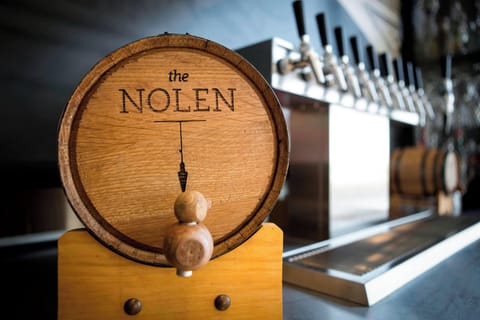 2 bars/lounges, rooftop bar