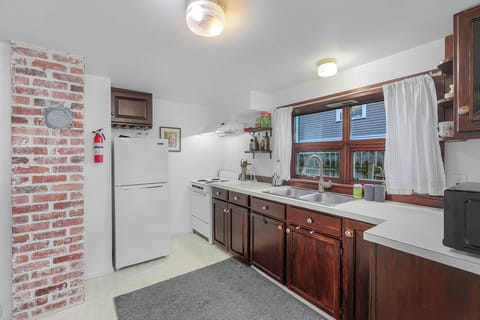 Apartment | Private kitchen | Electric kettle