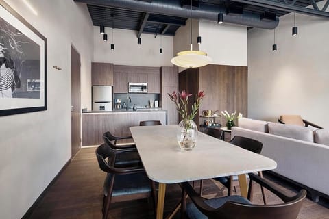 Exclusive Apartment | Dining room