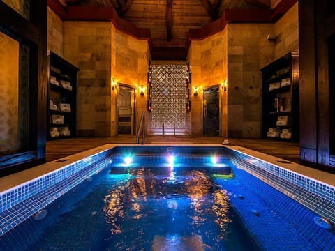 Indoor pool, outdoor pool