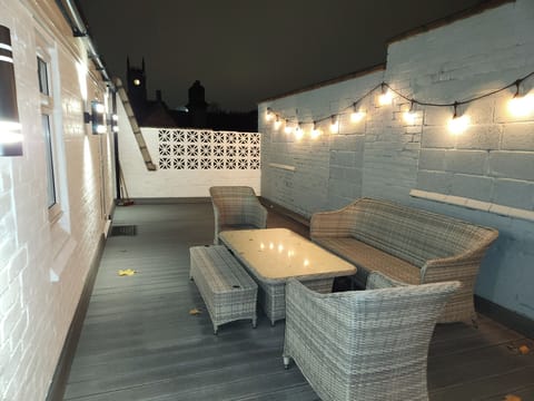 Apartment | Terrace/patio