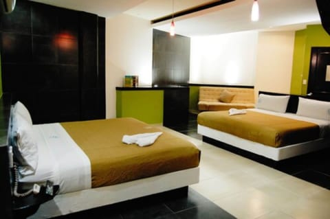 Standard Double Room | Desk, free WiFi, bed sheets