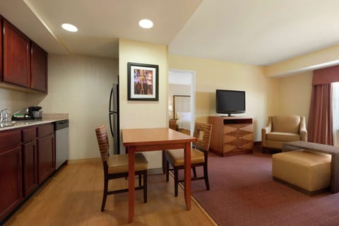 Suite, 1 Bedroom, Non Smoking | Pillowtop beds, in-room safe, desk, laptop workspace