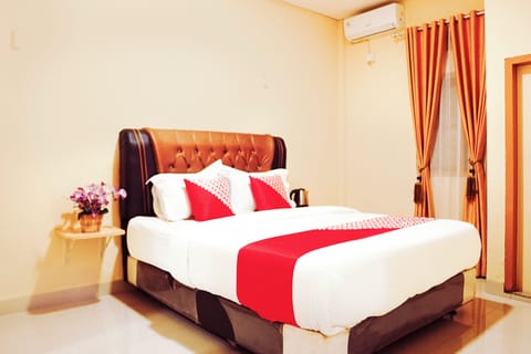 Deluxe Double Room | Free WiFi, bed sheets