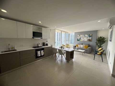 Comfort Apartment | Private kitchen | Highchair