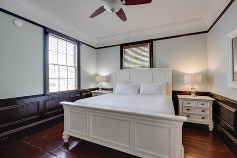 Sweet Caroline - Two Bedroom Spacious Apartment | Individually decorated, individually furnished, free WiFi