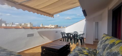 Standard Apartment, 3 Bedrooms, City View | Terrace/patio