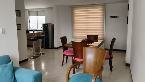 Apartment, 1 Bedroom, Accessible, City View | Dining