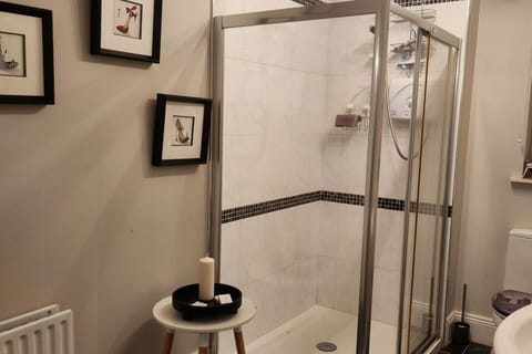 Shower, free toiletries, hair dryer, towels